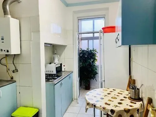 Kuti Hostel Lisbon 0*,